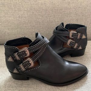 🖤🖤 Ray Studded Leather Booties 🖤🖤